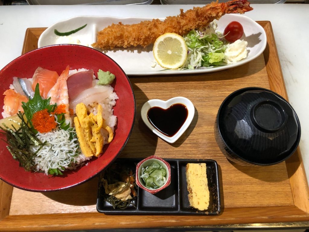 なみ平海鮮丼定食